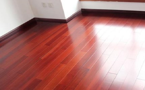 柚木地板.jpg 柚木地板.jpg